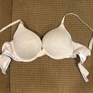 Victorias Secret oatmeal colored t shirt bra
